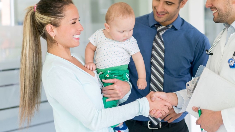 Cần có sự tư vấn dinh dưỡng từ chuyên gia cho trẻ dị ứng đạm sữa bò