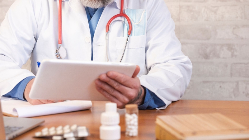 Cần thông báo cho bác sĩ các thuốc đang sử dụng trước khi tiêm botox