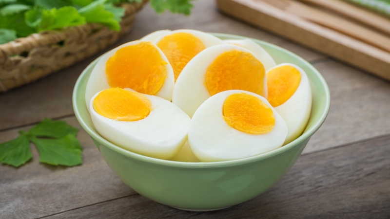 Trứng là một trong những nguồn choline tự nhiên tốt nhất