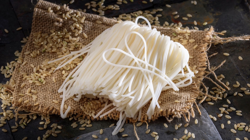 Lợi ích nổi bật nhất của bún gạo là chúng tự nhiên không chứa gluten