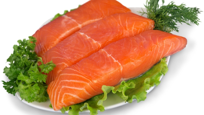 Cá hồi nấu cháo gì cho bé là câu hỏi thắc mắc của nhiều người