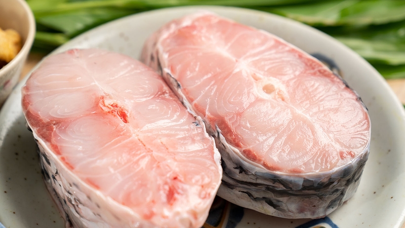Cá trắm bao nhiêu calo? Thành phần dinh dưỡng và lưu ý khi sử dụng - 1