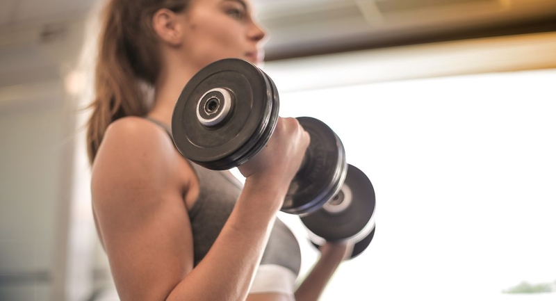 Các bài tập mông cho nữ tại phòng gym tốt và hiệu quả nhất 3