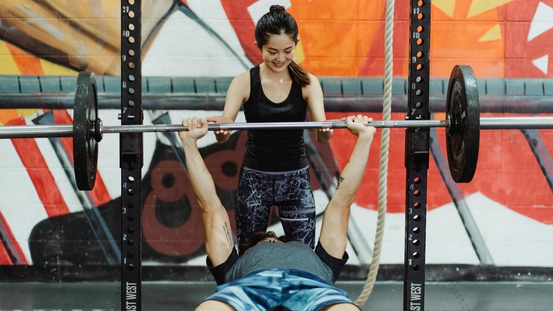 Các bài tập ngực hiệu quả giúp tăng cơ săn chắc cho nam và nữ 4