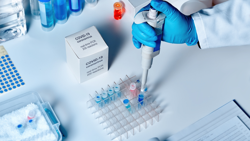 Các biến thể SARS-CoV-2 kháng thuốc được tìm thấy ở những bệnh nhân suy giảm miễn dịch 4