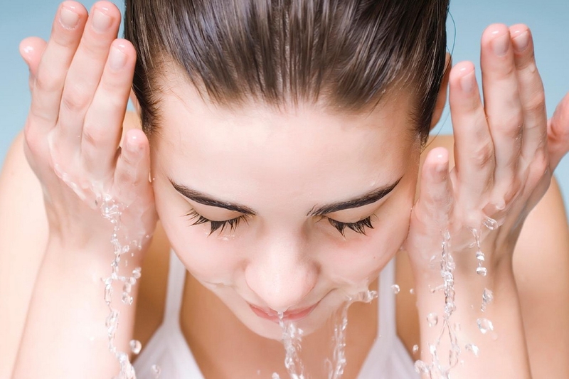 Các bước skincare cho da khô chị em nhất định phải biết 1