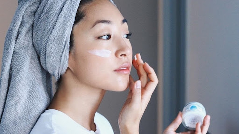 Mách cho bạn biết các bước skincare với retinol hiệu quả