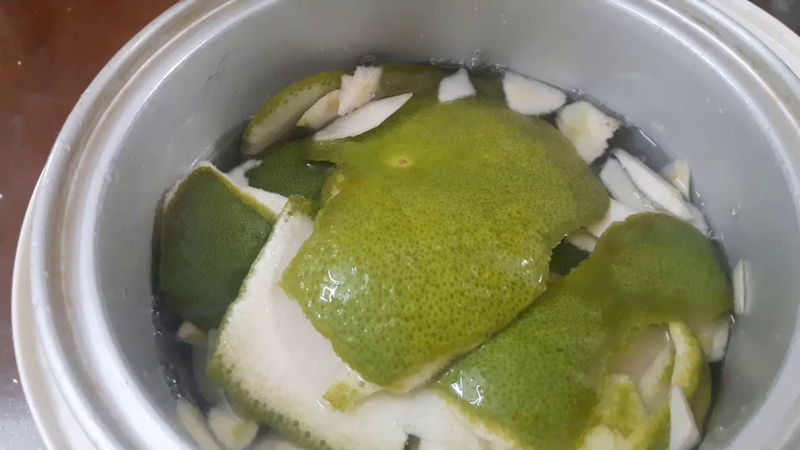 Cách gội đầu bằng vỏ bưởi