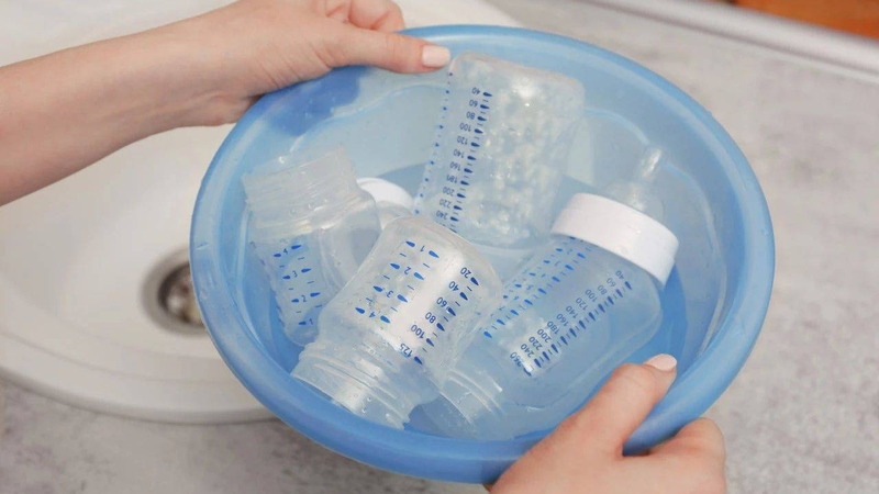Các cách tiệt trùng bình sữa an toàn, hiệu quả 2