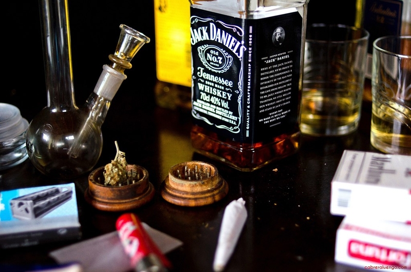 Các chất gây nghiện là gì? Có tác hại ra sao đối với cơ thể? 1