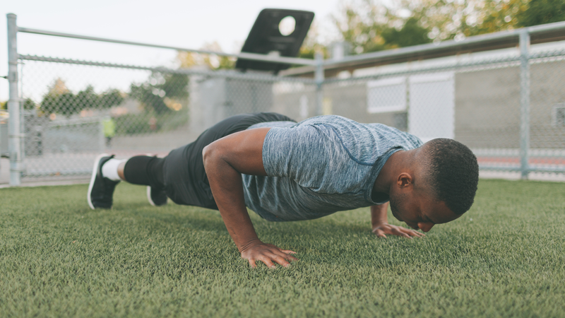 cac-dong-tac-the-duc-don-gian-giup-co-the-khoe-hon-moi-ngay 2.png