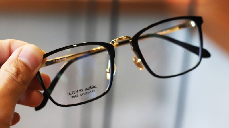 Các loại mắt kính cận phổ biến trên thị trường hiện nay 2