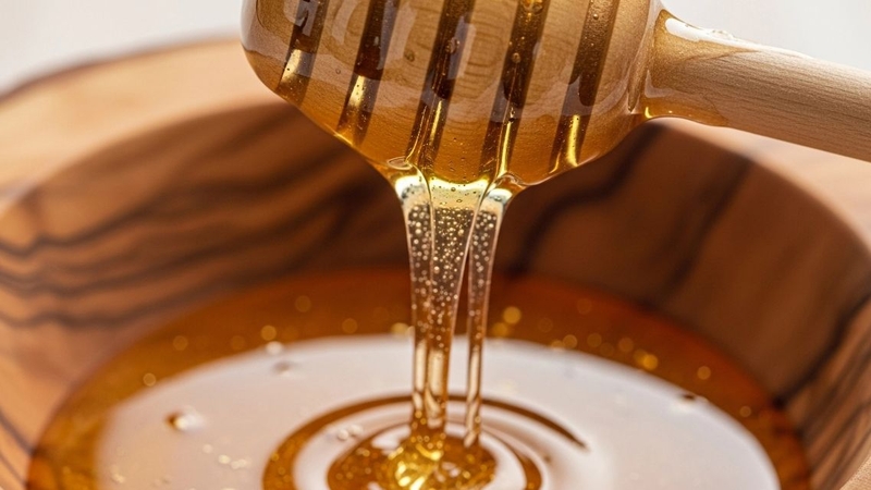 Chọn mật ong có nguồn gốc rõ ràng giúp đảm bảo chất lượng và an toàn