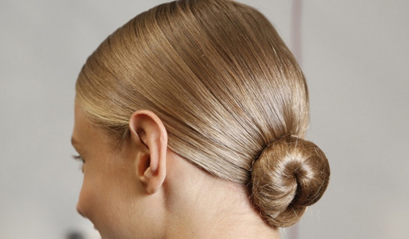 Các loại tóc búi sinh ra cho người trung tuổi siêu đẹp, sang trọng 2