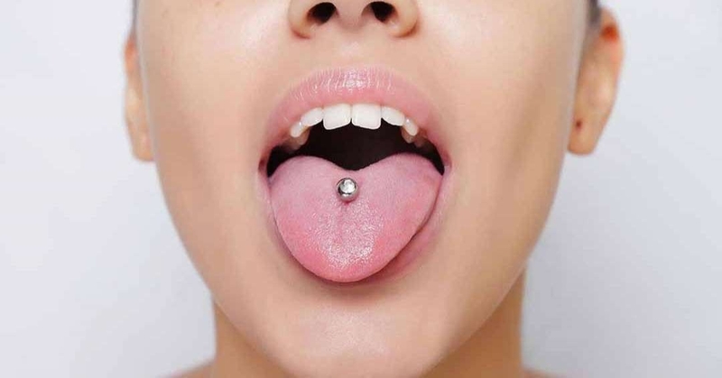 Các loại xỏ khuyên lưỡi? Xỏ khuyên lưỡi có tháo được không? 1