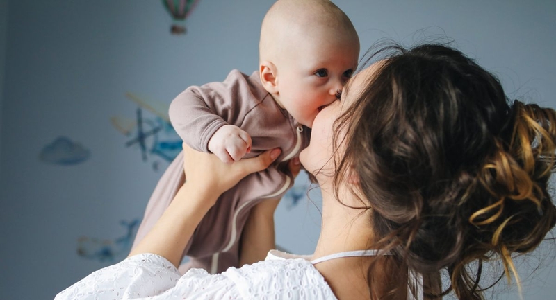 Các mẹ sau sinh uống trà atiso được không? 2