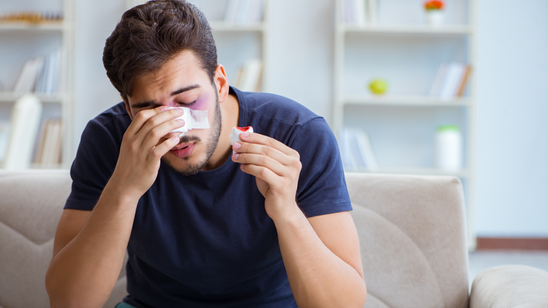 Các nguyên nhân chảy máu cam, cách xử lý và phòng tránh tại nhà bạn cần biết 1