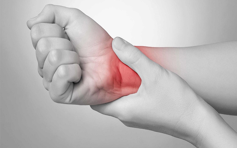 Các phương pháp giảm đau khớp tay khi chơi cầu lông hiệu quả nhất 3