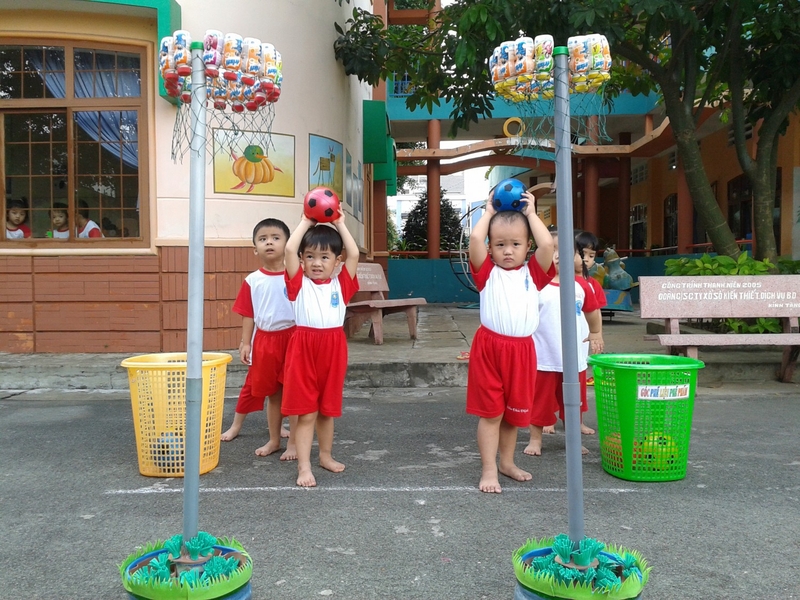 Các trò chơi cho bé 3 tuổi phát triển trí tuệ 3