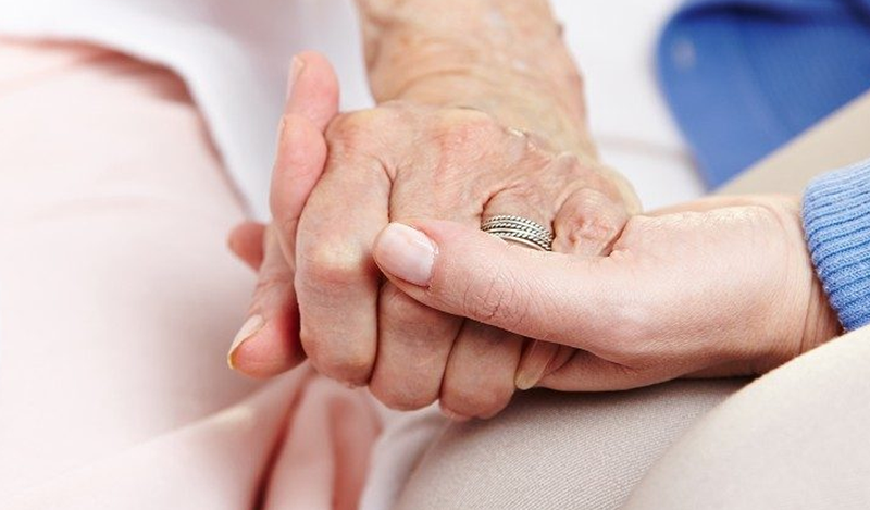 Chăm sóc đặc biệt cho bệnh nhân điều trị giai đoạn cuối