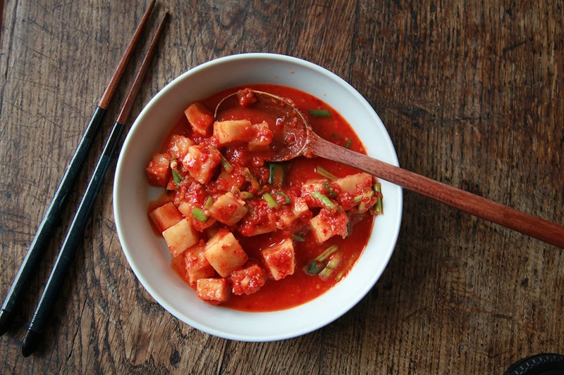 Cách ăn dưa muối để tránh gây hại cho cơ thể 1