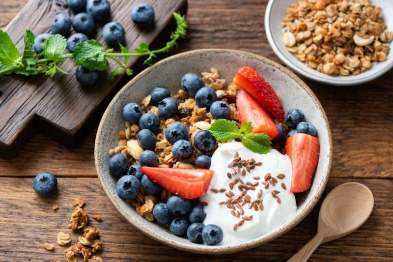 Cách ăn granola với sữa chua siêu đơn giản bạn nên thử 2
