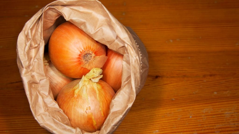 Cách bảo quản hành tây khoa học và dễ thực hiện 1