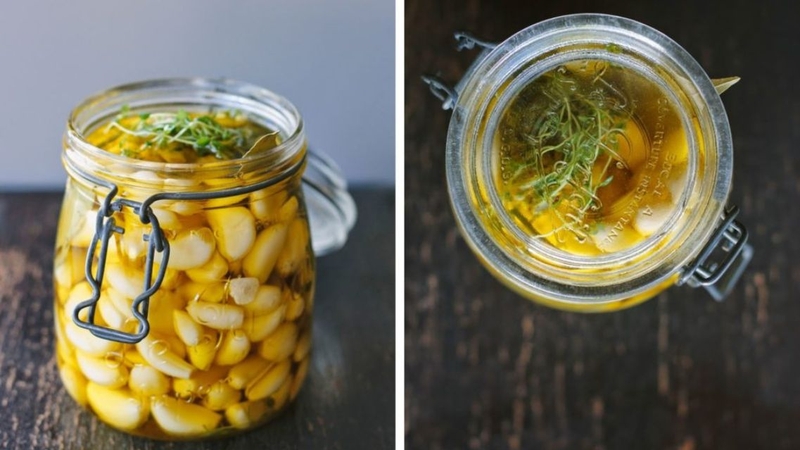 Tỏi cần ngâm ngập dầu và bảo quản trong ngăn mát tủ lạnh