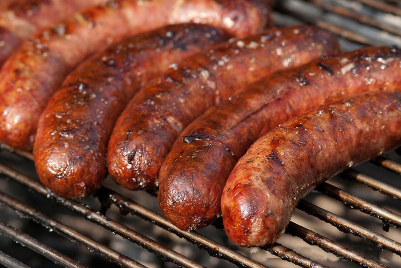 Cách bảo quản xúc xích khi không có tủ lạnh an toàn và hiệu quả 4