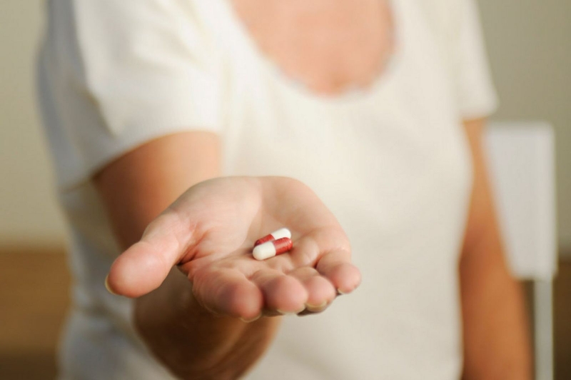 Cách chăm sóc người già bị sa sút trí tuệ2