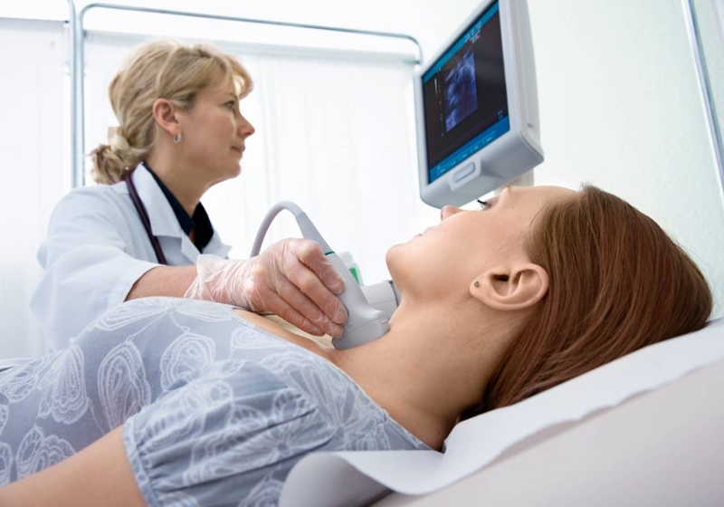 Cách chăm sóc sau mổ bướu cổ để phòng ngừa để lại sẹo 1