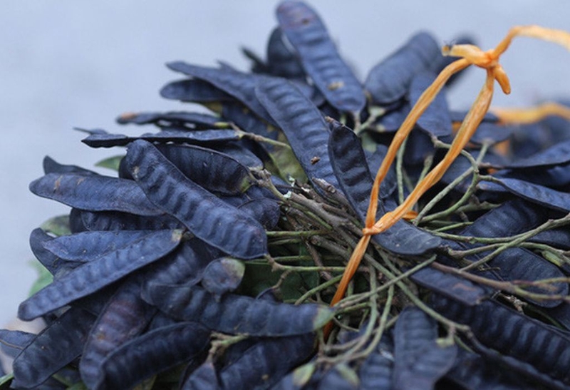 Cách chăm sóc tóc đen mượt, hạn chế bạc tóc sớm 3