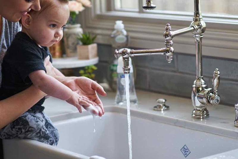 Cách chăm sóc trẻ bị bệnh sởi để không làm bệnh nặng thêm 2