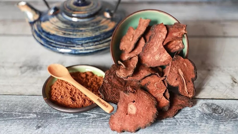 Sử dụng hà thủ ô để làm đen tóc tự nhiên là phương pháp được nhiều người tin dùng