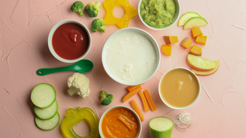 Chọn bột có thành phần cân đối sẽ giúp bé phát triển ổn định và hạn chế nguy cơ thiếu hụt dinh dưỡng