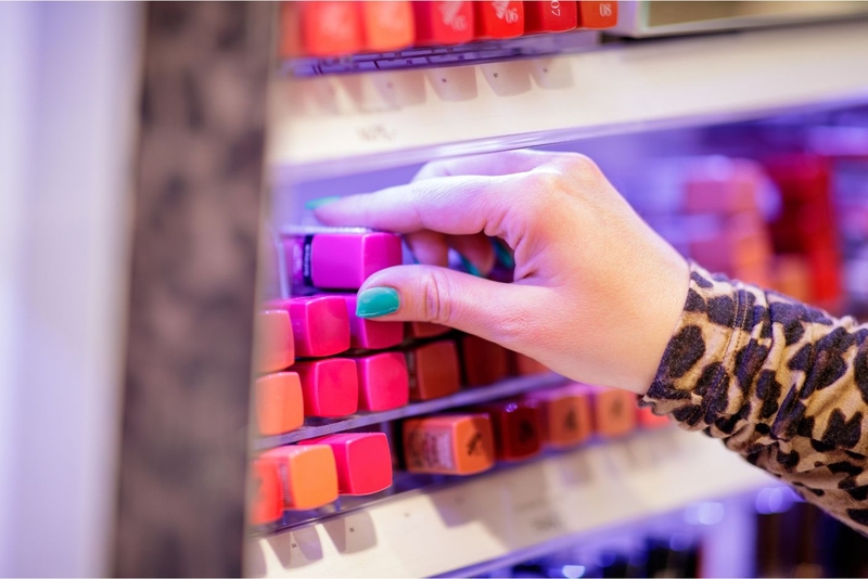 Cách chọn màu son phù hợp với tone da nàng nào cũng cần biết 2