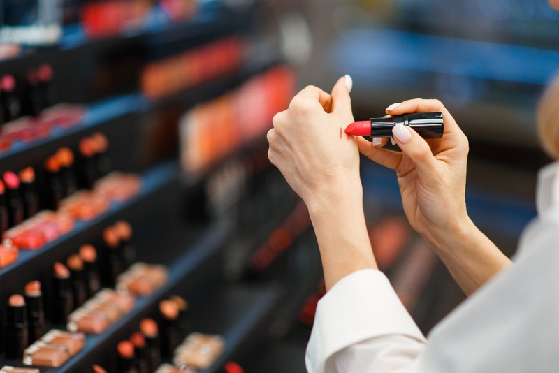 Cách chọn màu son phù hợp với tone da nàng nào cũng cần biết 3