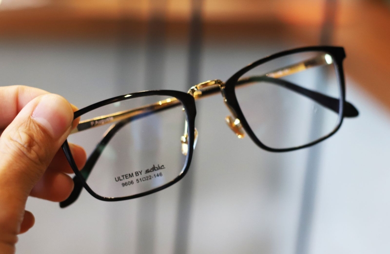 Cách chọn tròng kính thích hợp với mắt 1