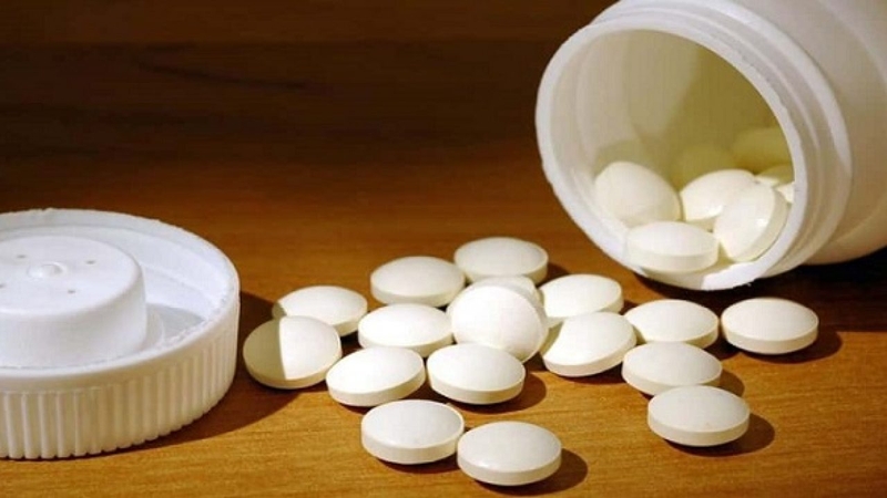 Nguyên nhân và cách chữa đốm trắng trên môi 3