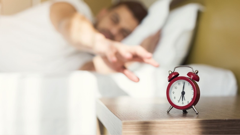 Sử dụng chuông báo thức với âm lượng lớn