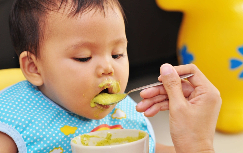 cach-day-be-9-thang-tuoi-thong-minh 4.jpg