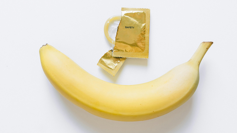 Cách đeo bao cao su đúng cách cho nam và nữ 3