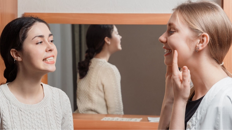 Thực hiện một số bài tập đơn giản giúp giảm triệu chứng viêm khớp thái dương hàm