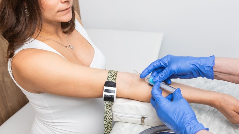 Mẹ bầu nên biết&nbsp;cách đọc chỉ số xét nghiệm máu khi mang thai