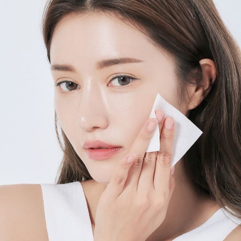 Cách dùng giấy thấm dầu Acnes chuẩn không cần chỉnh 1