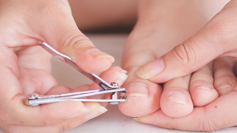 Cách dưỡng móng tay khỏe đẹp tại nhà chị em nhất định phải biết 4