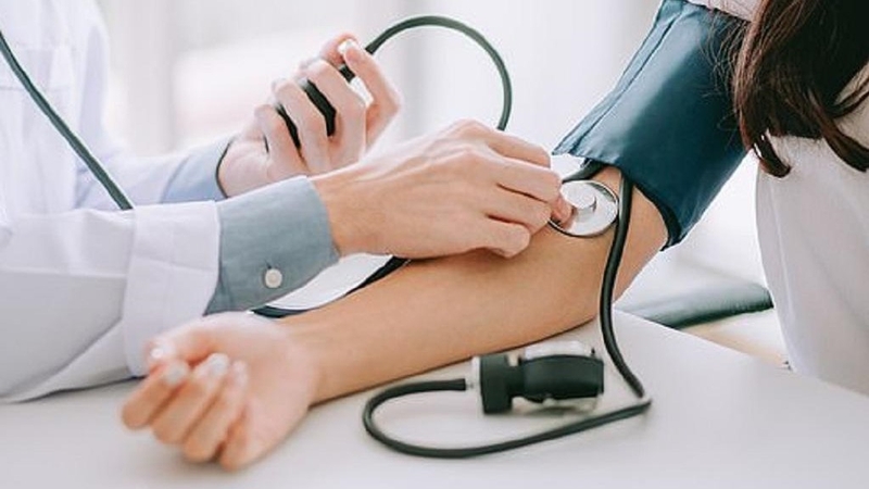 Cách hạ huyết áp bằng dân gian với nguyên liệu đơn giản, dễ tìm 2