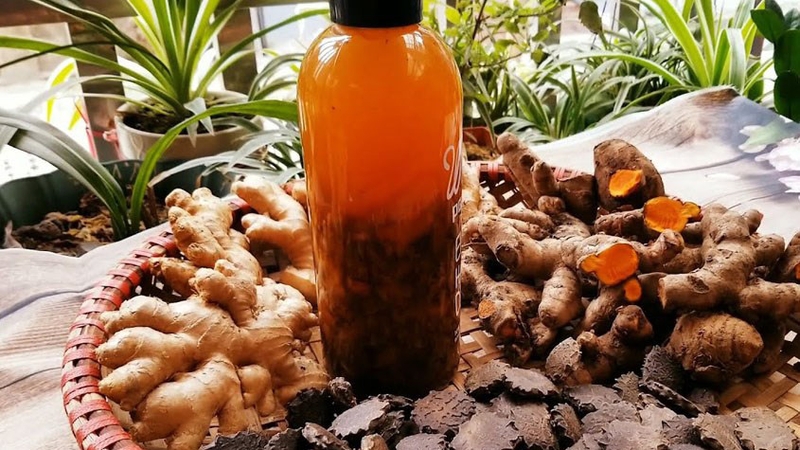 Cách hơ mặt bằng rượu nghệ sau sinh 1