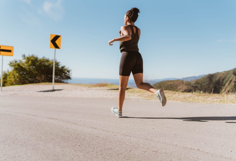 Cách khắc phục chạy bộ bị đau chân1