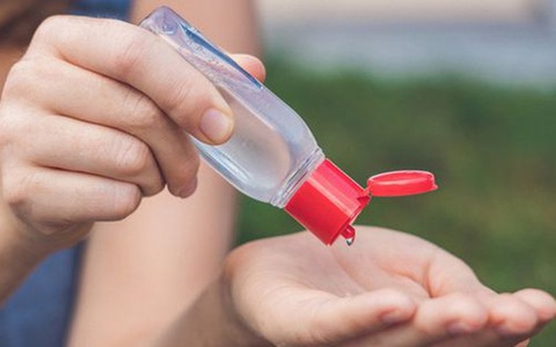 Cách làm nước rửa tay khô từ cồn